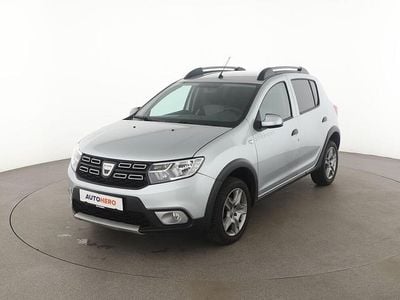 Grau Gebraucht 2021 Dacia Sandero Prestige Limousine | 13.440 € (Fairer Preis)