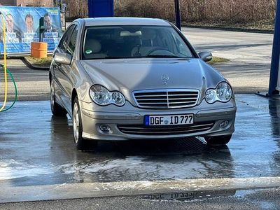 Gebraucht Mercedes C200 Classic 122 PS (89 kW) 2005 Grau Limousine