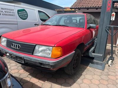 Brugt Audi 100 Basis 90 HK (66 kW) 1987 Rød Sedan