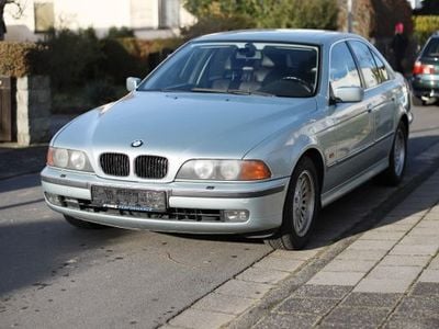 BMW 528