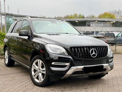 Gebraucht Mercedes ML350 258 PS (189 kW) 2012 Schwarz SUV