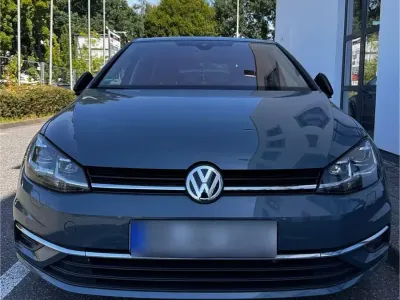 Gebraucht VW Golf VII IQ Drive 150 PS (110 kW) 2019 Blau Kleinwagen