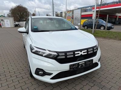 Gebraucht Dacia Sandero Expression 101 PS (74 kW) 2023 Weiß Kleinwagen