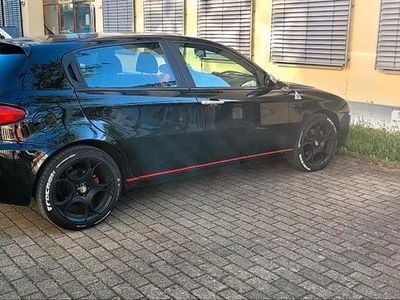 Schwarz Gebraucht 2006 Alfa Romeo 147 Kleinwagen | 1.400 € (Guter Preis)