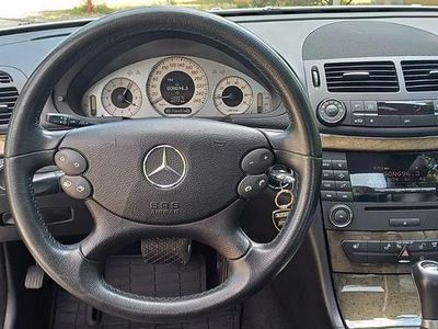 Gebraucht Mercedes E200 Avantgarde 184 PS (135 kW) 2007 Silber Limousine