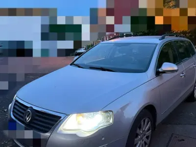 Gebraucht VW Passat 122 PS (89 kW) 2009 Silber Kombi