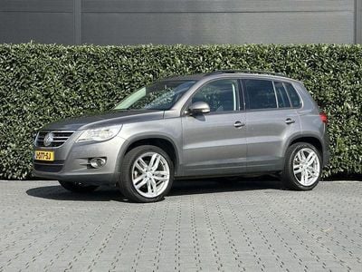 Gebraucht VW Tiguan Sport 200 PS (147 kW) 2010 Grau SUV