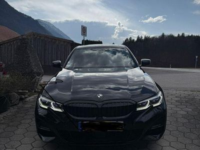 Second-hand BMW 330e M Sport 292 CP (214 kW) 2019 Negru Berlinǎ