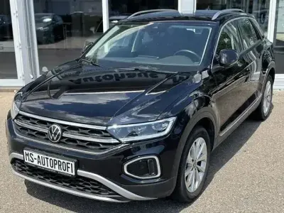 Gebraucht VW T-Roc Style 116 PS (85 kW) 2025 Deep black perleffekt (metallic) SUV