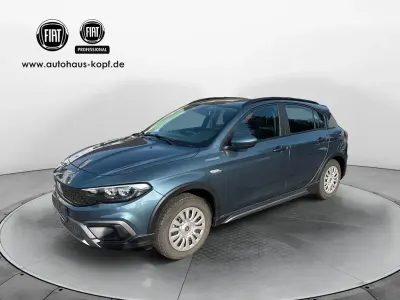Gebraucht Fiat Tipo Cross 101 PS (74 kW) 2022 Ozean blau Limousine
