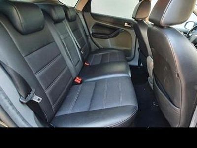 Gebraucht Ford Focus 145 PS (106 kW) 2008 Grau Limousine