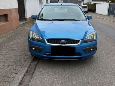 Gebraucht Ford Focus Sport 116 PS (85 kW) 2005 Blau Limousine