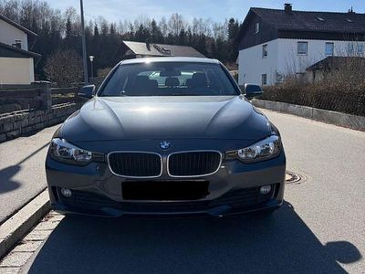 Gebraucht BMW 316 136 PS (100 kW) 2014 Grau Limousine