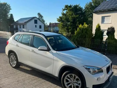 Gebraucht BMW X1 Sport Line 148 PS (108 kW) 2014 Weiß SUV