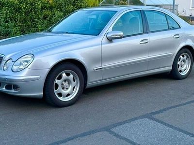 Mercedes E240