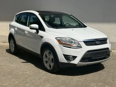 Gebraucht Ford Kuga Titanium 163 PS (119 kW) 2011 Weiß SUV