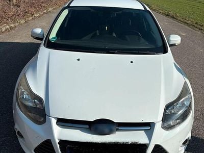 Gebraucht Ford Focus 150 PS (110 kW) 2013 Weiß Limousine