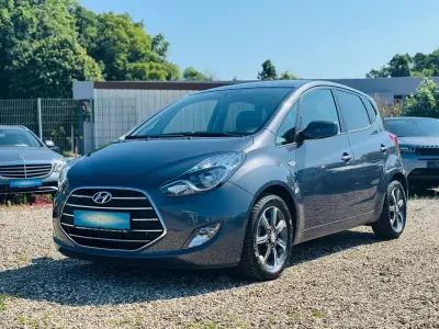 Gebraucht Hyundai ix20 Space Plus 125 PS (91 kW) 2019 Grau Kleinwagen