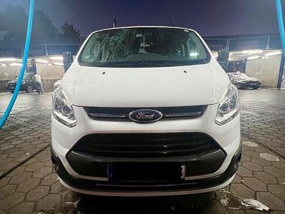 Weiß Gebraucht 2017 Ford Transit Custom Van / Kleinbus | 13.500 € (Guter Preis)