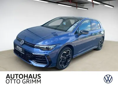 Neu VW Golf VIII R-line 150 PS (110 kW) 2026 Blau Limousine