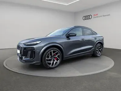 Gebraucht Audi SQ6 Sportback e-tron Sport 359 kW (489 PS) 2026 Daytonagrau perleffekt SUV