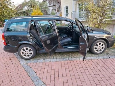 Begagnad Opel Astra 90 HK (66 kW) 1999 Svart Kombi
