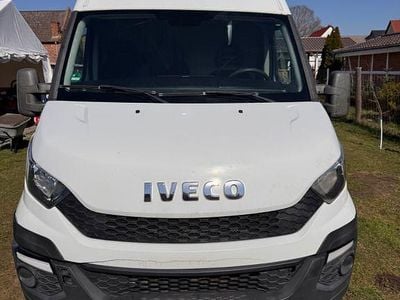 Gebraucht Iveco Daily 145 PS (106 kW) 2015 Weiß