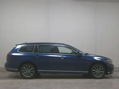 Gebraucht VW Passat GTE 218 PS (160 kW) 2022 Blau Kombi