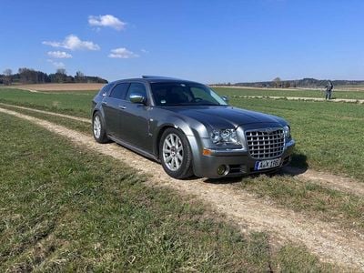 Second-hand Chrysler 300C Touring 271 CP (199 kW) 2010 Gri Break