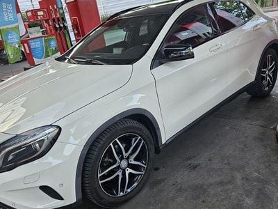 Mercedes GLA200