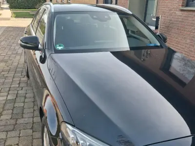 Second-hand Mercedes C220 Avantgarde 194 CP (142 kW) 2020 Negru Break