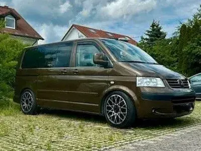 Gebraucht VW Multivan 174 PS (127 kW) 2005 Braun Van / Kleinbus