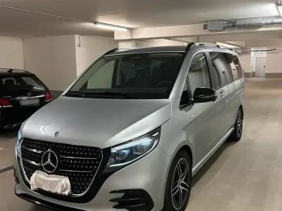 Gebraucht Mercedes V300 Exclusive 247 PS (181 kW) 2024 Silber Van / Kleinbus