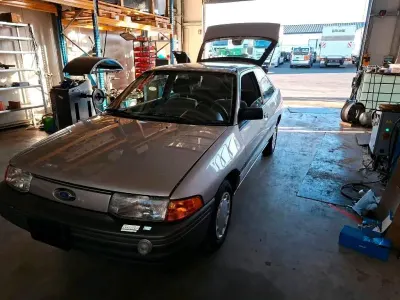 Gebraucht Ford Escort 88 PS (64 kW) 1991 Gold Coupé