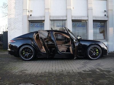 Tiefschwarz met. Gebraucht 2021 Porsche Panamera 4 Limousine | 82.500 € (Etwas zu teuer)