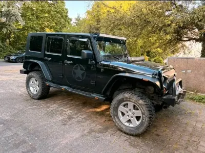 Gebraucht Jeep Wrangler Unlimited 199 PS (146 kW) 2008 Schwarz SUV