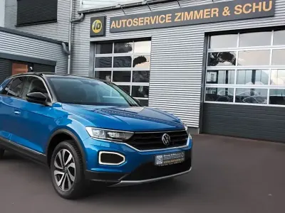 Gebraucht VW T-Roc Active 150 PS (110 kW) 2021 Ravennablau SUV