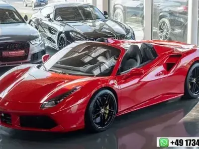 Second-hand Ferrari 488 670 CP (492 kW) 2016 Roșu Cabrio