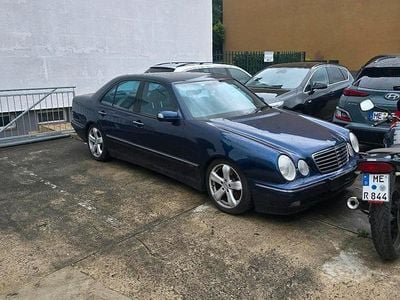 Mercedes E430