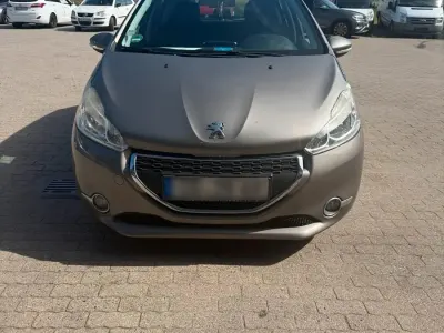 Gebraucht Peugeot 208 85 PS (62 kW) 2012 Grau Kleinwagen