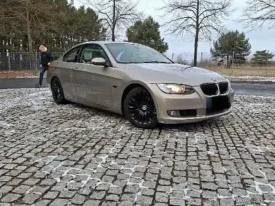 Gebraucht BMW 320 170 PS (125 kW) 2008 Gold Coupé