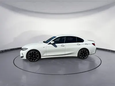 Gebraucht BMW 320 M Sport 190 PS (139 kW) 2026 Weiß Limousine