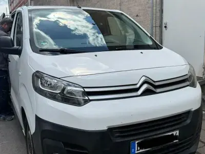 Käytetty Citroën Jumpy 190 HP (139 kW) 2019 Valkoinen Tila-auto