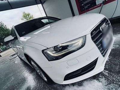 Gebraucht Audi A4 143 PS (105 kW) 2013 Weiß Kombi