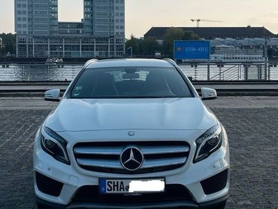 Gebraucht Mercedes GLA200 AMG line 156 PS (114 kW) 2015 Weiß SUV