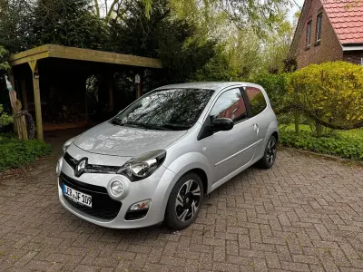 Używany Renault Twingo Initiale Paris 75 KM (55 kW) 2014 Srebrny Hatchback