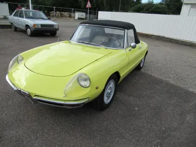 Gebraucht Alfa Romeo Spider 113 PS (83 kW) 1970 Gelb Cabrio