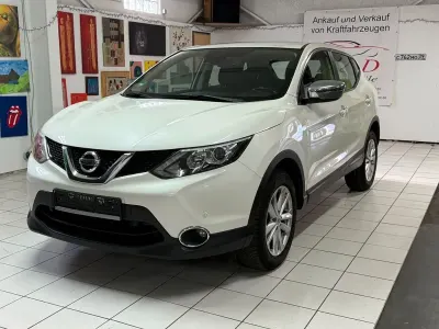 Gebraucht Nissan Qashqai Acenta 116 PS (85 kW) 2017 Weiß SUV
