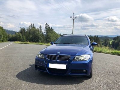 gebraucht BMW 330 i Touring M-Paket LeMans Blau Vollausstattung