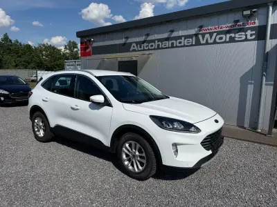 Gebraucht Ford Kuga Titanium 224 PS (164 kW) 2022 Weiß SUV